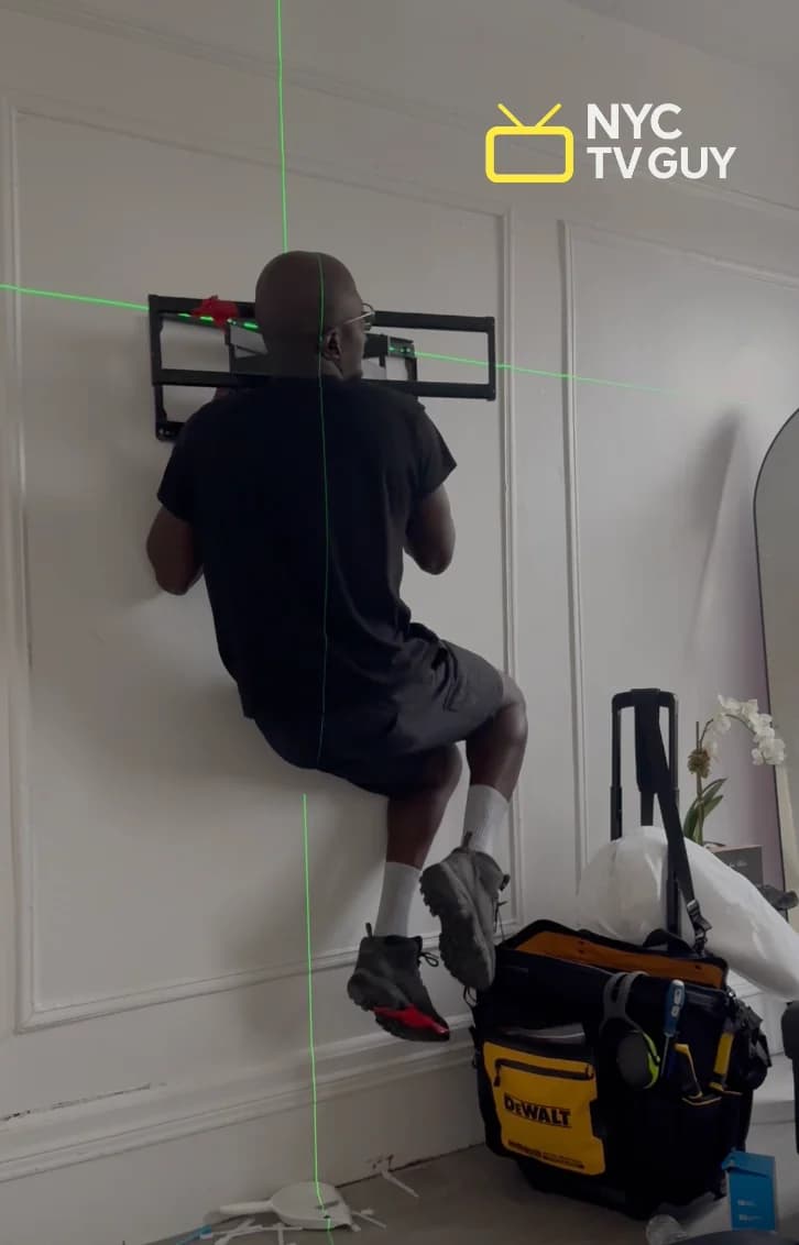 What to Expect From Your NYC TV Mounting Appointment