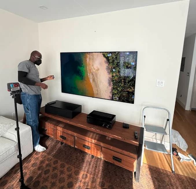 NYC TV Mounting Cost in 2026: A Full Price Breakdown